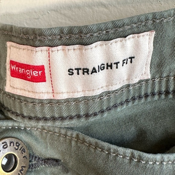 Wrangler Straight Fit Premium Quality Olive/Army Green Jeans Sz: 40x30 - Picture 5 of 11